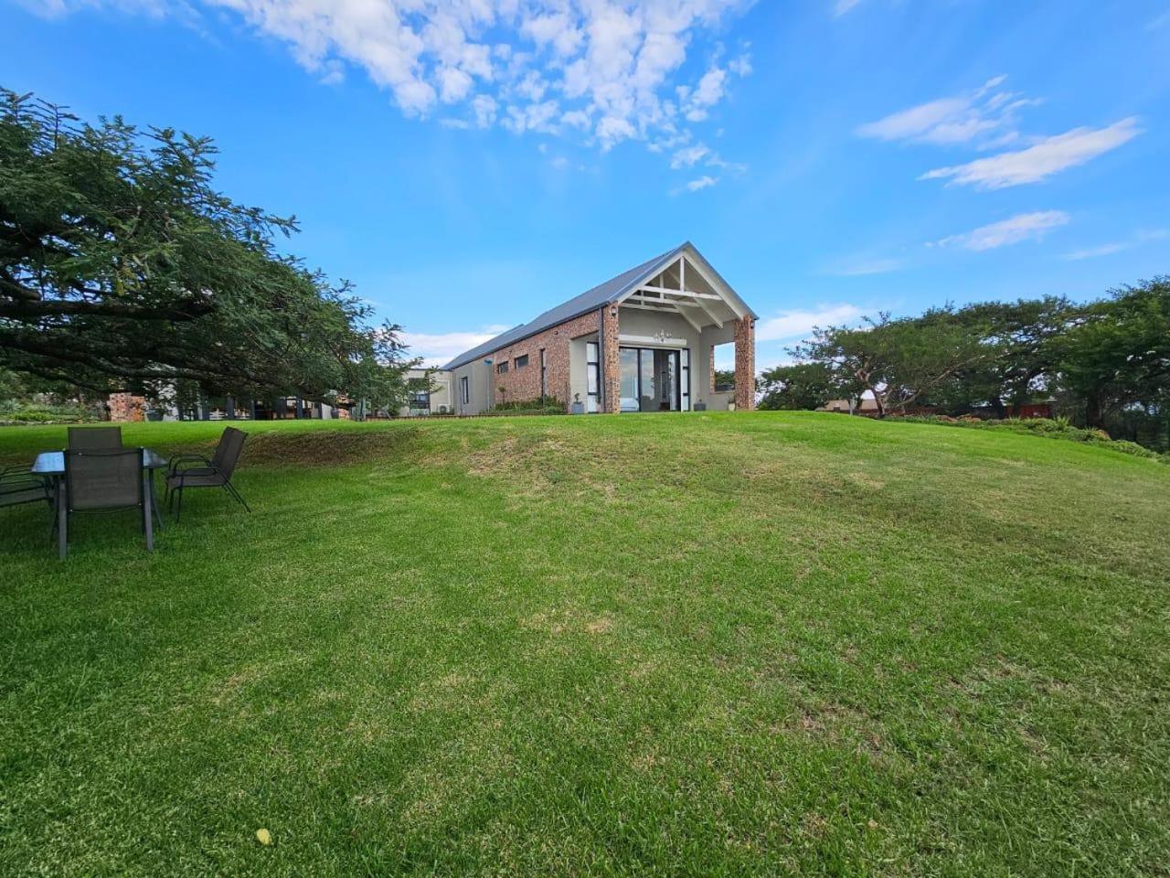 Hilltop House Ladysmith Exterior photo